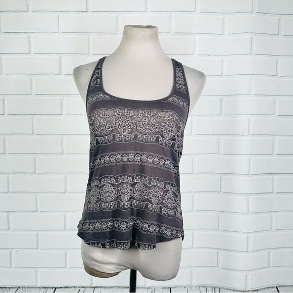 La Hearts Tops - 10/$25🦋 LA Hearts Gray & White Mandala Print Racerback Tank - Size Small